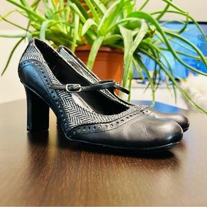 Apt 9. Black Tweed Leather Mary Jane Heels | Size 6